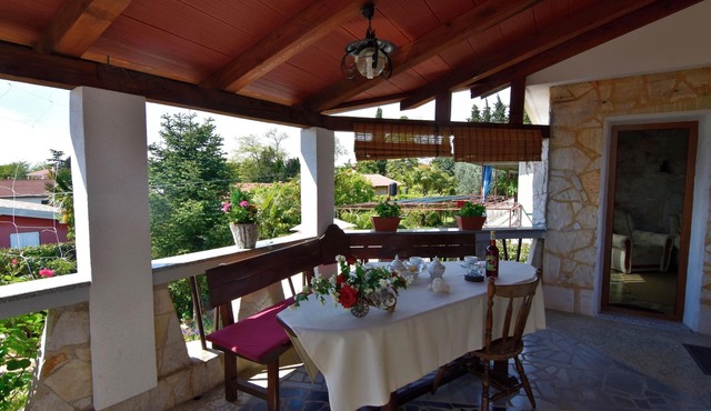 Wonderful terrace retreat in Savudrija