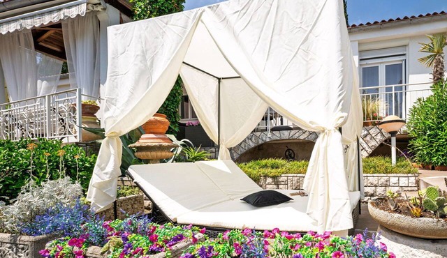 Wonderful villa for 10 people with WIFI, A/C, TV and terrace