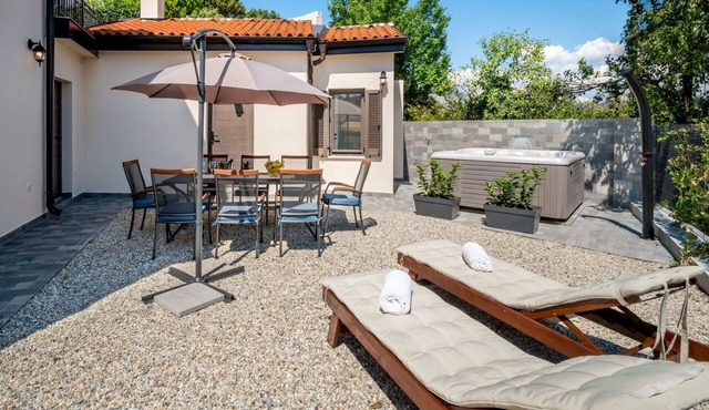 Wonderful villa with private pool, WIFI, A/C, TV, terrace, pets allowed and panoramic view