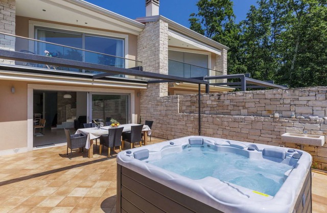160 m² Accommodation ∙ 3 bedrooms ∙ 6 guests