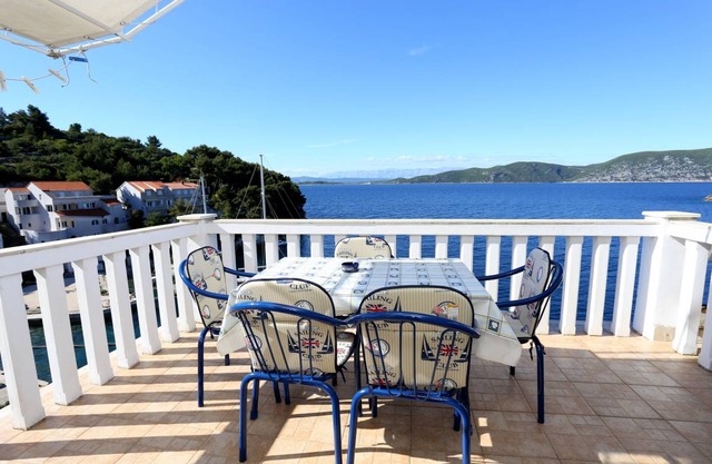 31 m² Apartment ∙ 1 bedroom ∙ 4 guests in Račišće