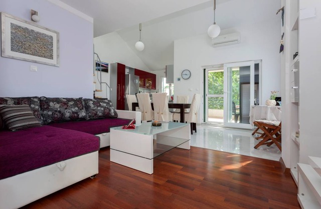 75 m² Apartment ∙ 3 bedrooms ∙ 6 guests in Srima