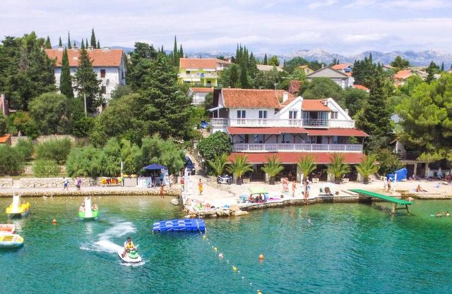 80 m² Apartment ∙ 3 bedrooms ∙ 6 guests