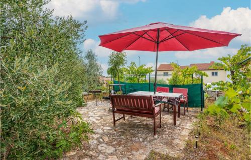 Beautiful Apartment In Pula With Wifi in Pula