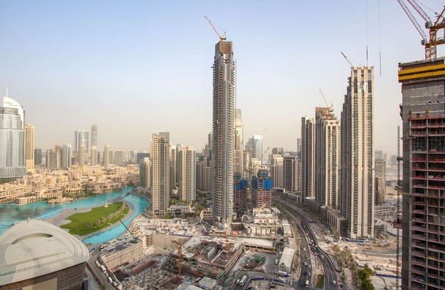 Bright and Beautiful Apartment in Downtown Dubai in Dubai