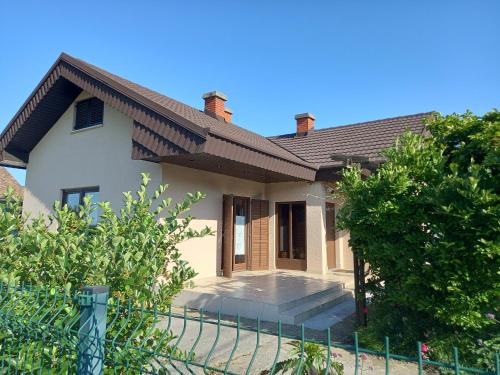 Country Aleš 