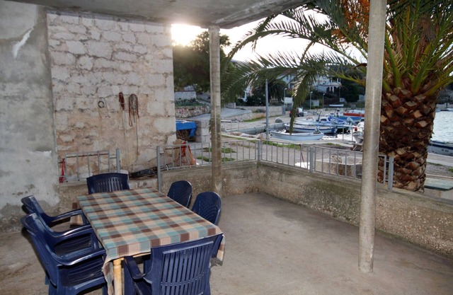 Four-bedroom apartment near beach Ražanj, Rogoznica (A-5945-a)