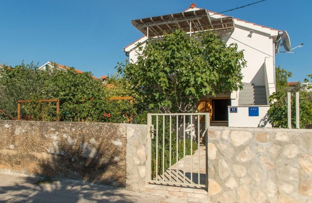 Ferienwohnung Vinišće Für Personen 