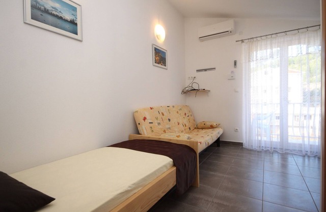 Studio flat with balcony and sea view Duće, Omiš (AS-7532-f)