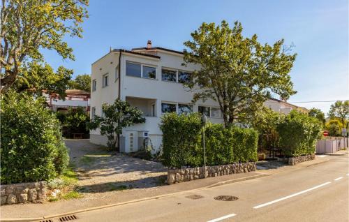 Njivice 