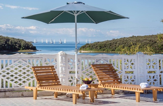 Stunning apartment in Vrsar with house sea view
