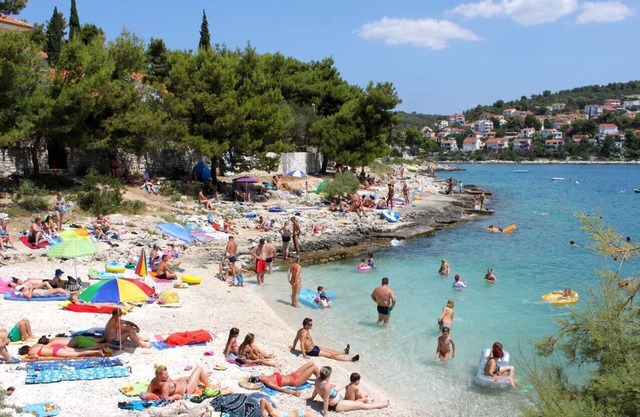 Two bedroom apartment near beach Rastići, Čiovo (A-5234-c) in Okrug Gornji
