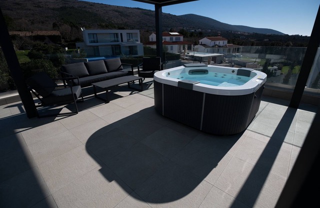 Villa Lea near Labin - Rabac with sea view only 1,5 km from the beach in Diminici