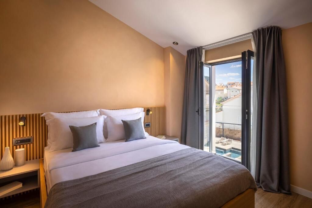 Preko Hotel | DUNATOVI DVORI Heritage Hotel