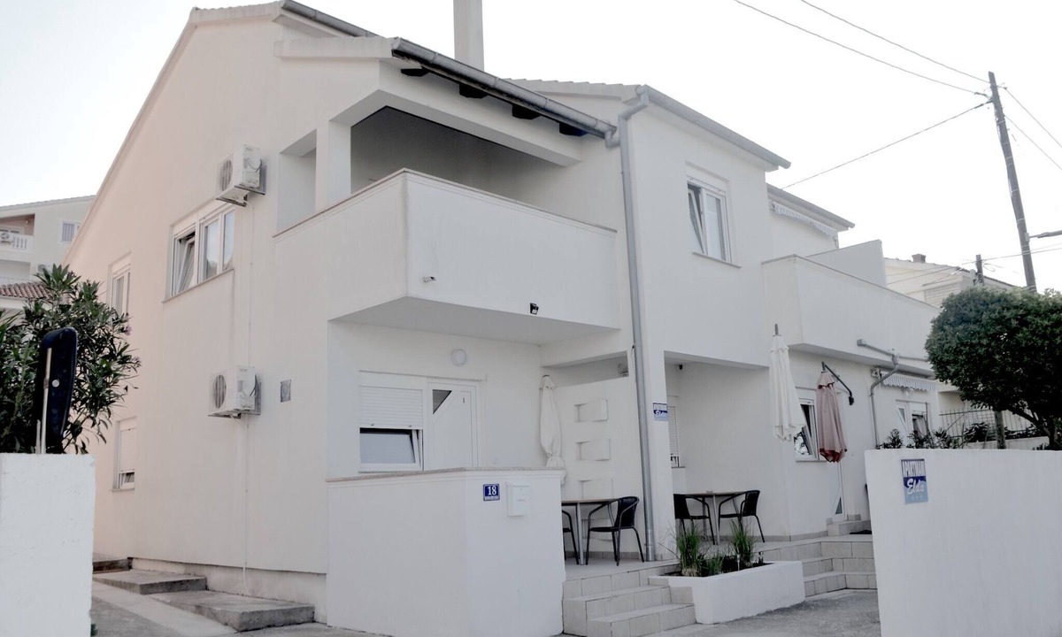 Preko Apartment | Panoramic View Apartment Marijane