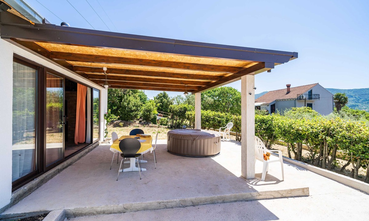 Lovorno Apartment | Apartment Laurel Leaf