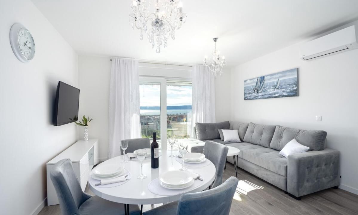 Kastel Kambelovac Apartment | Sea Vista Apartment Kastela - Grey