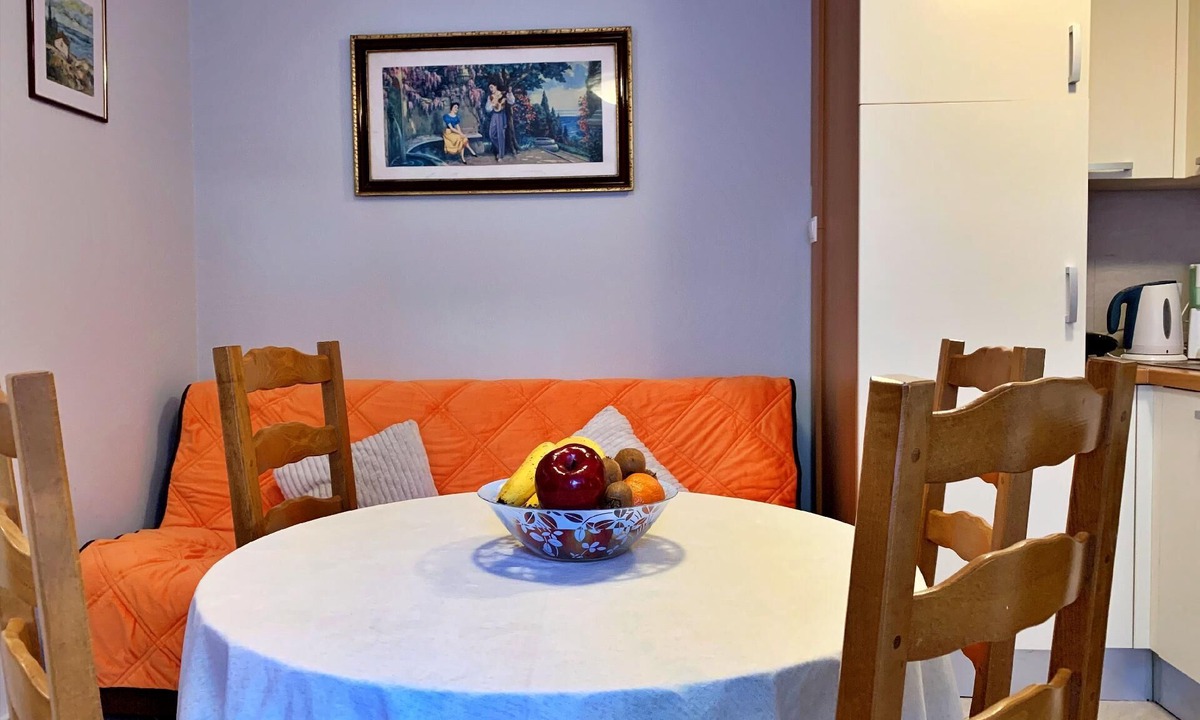 Cizici Apartment | Flat Nevenka -70m from the sea, terrace