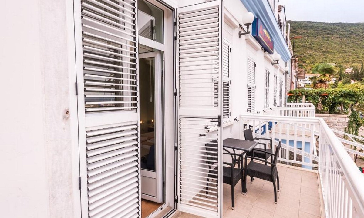 Trpanj Hotel | Guesthouse Aurora