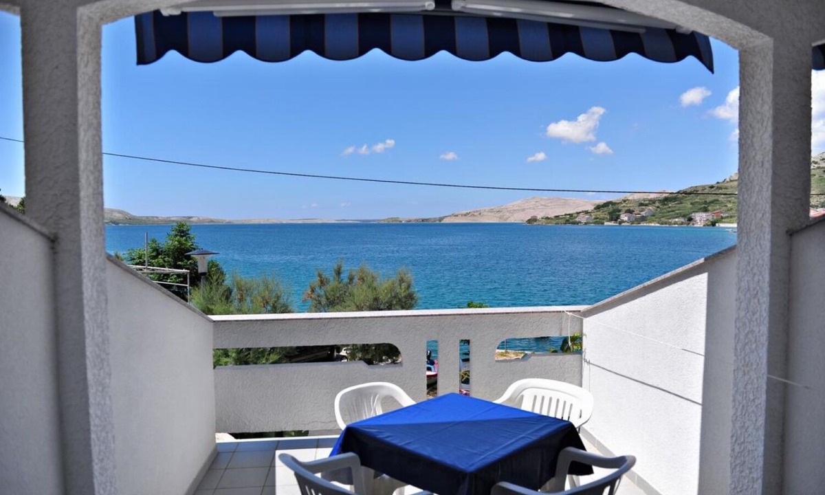 Metajna Apartment | Draga - 15 m From Pebble Beach - A4