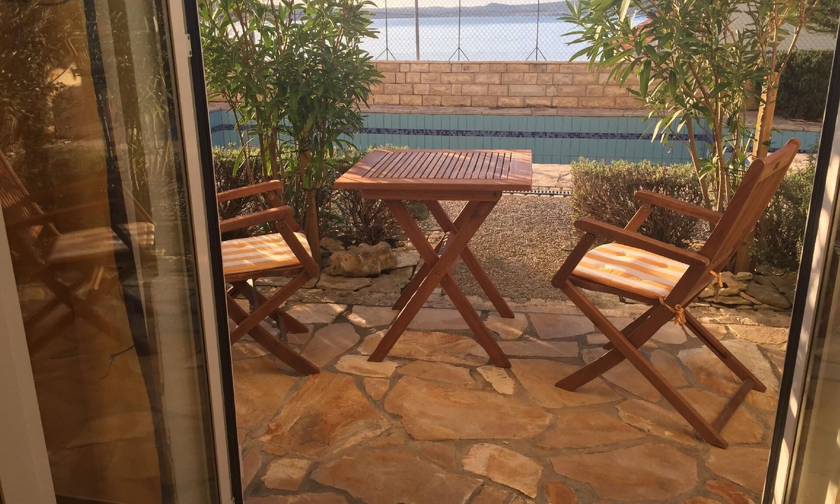 Novigrad House | Ground floor holiday apartment Domicil Adria