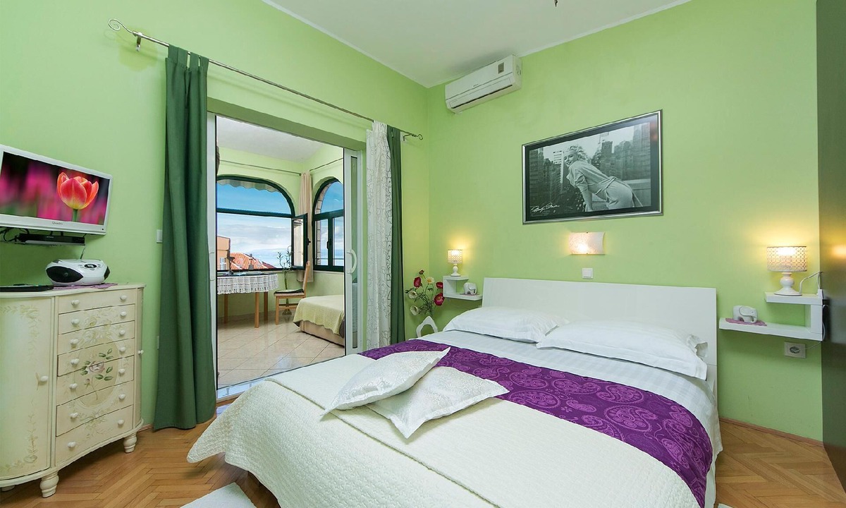Bidol Apartment | Comfortable holiday apartment with a balcony