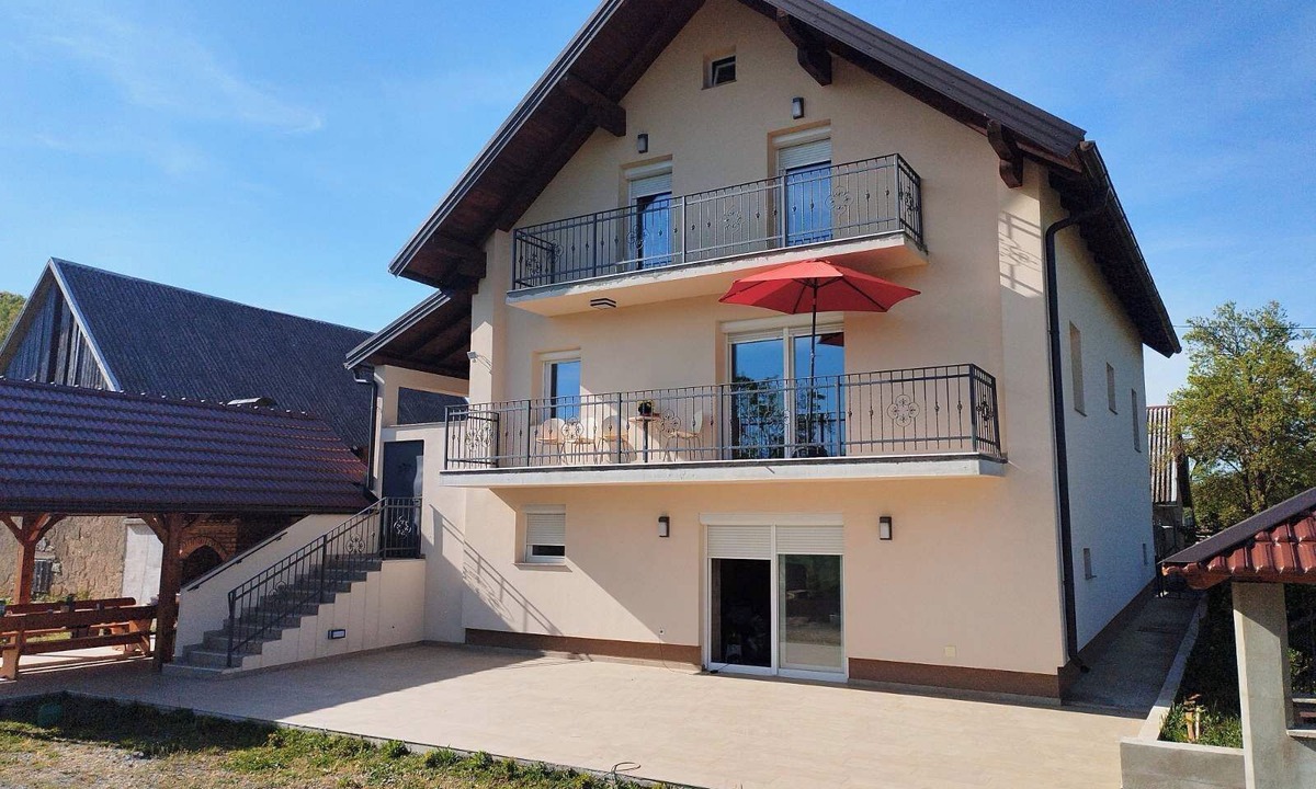 Otocac House | House Rose