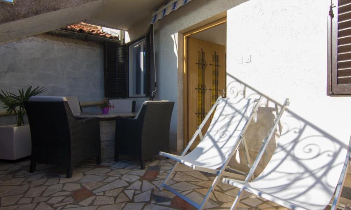 Brzac Apartment | Apartment Magdic