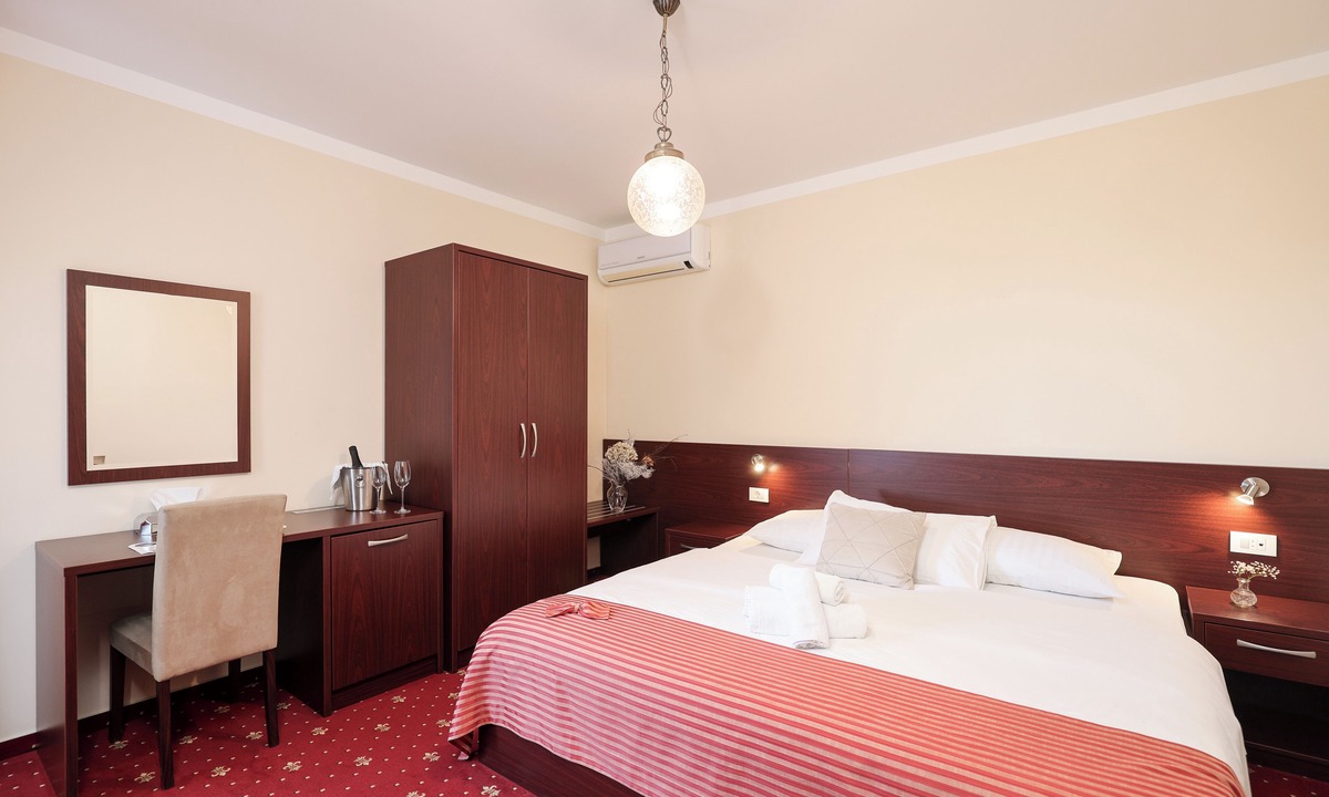 Sukosan Bed & Breakfast | Villa Anton B&B