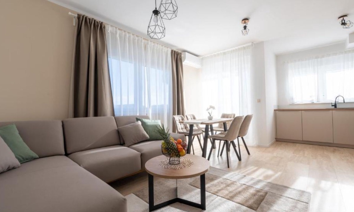 Kraljevec Sesvetski Apartment | Apartman Kona - Modern Comfort With 2 Parking Spaces