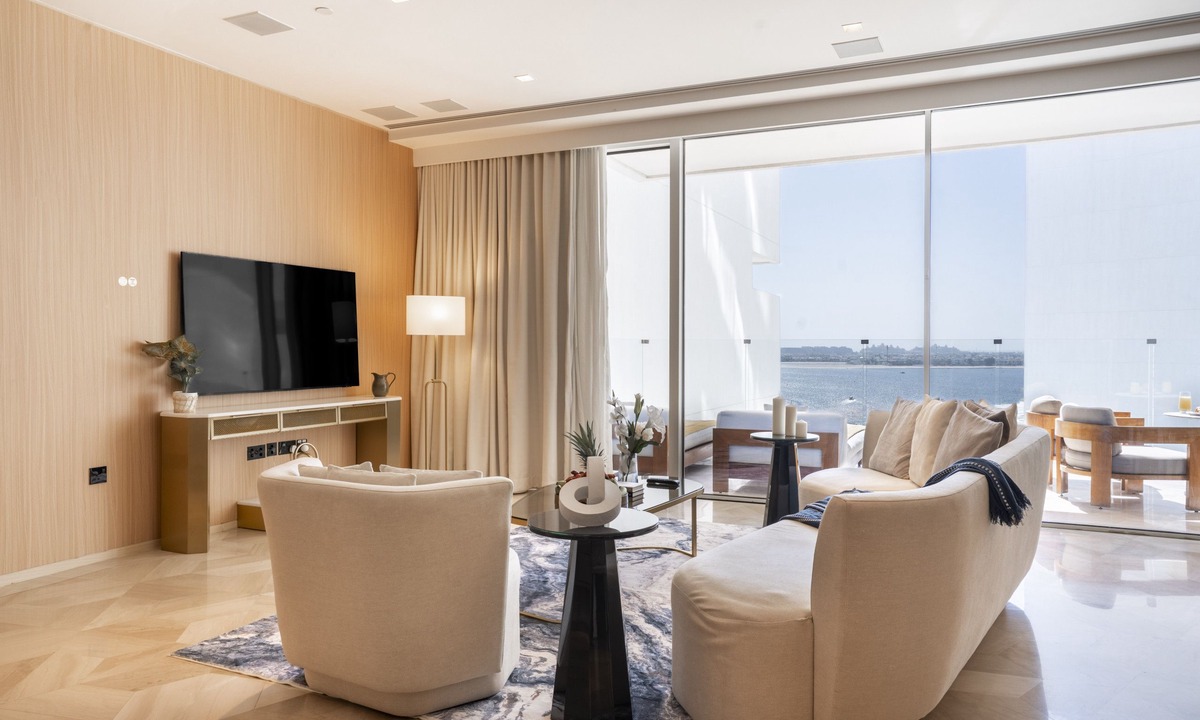Palm Jumeirah Apartment | Lavish Seaview 2BR at FIVE Palm