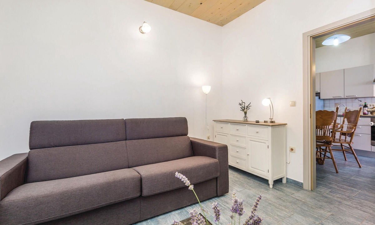 Lovran Apartment | Stunning apartment in Lovran with house sea view