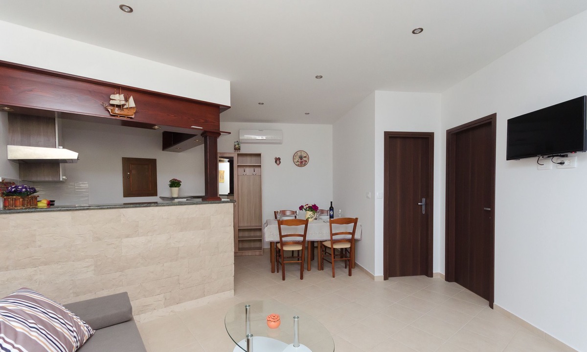 Obrs Apartment | Apartments Branka (20361-A4) - Moscenicka Draga (Opatija)
