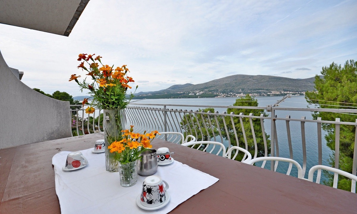 Okrug Donji Apartment | Apartment Jakov (40231-A1) - Okrug Donji (Ciovo)