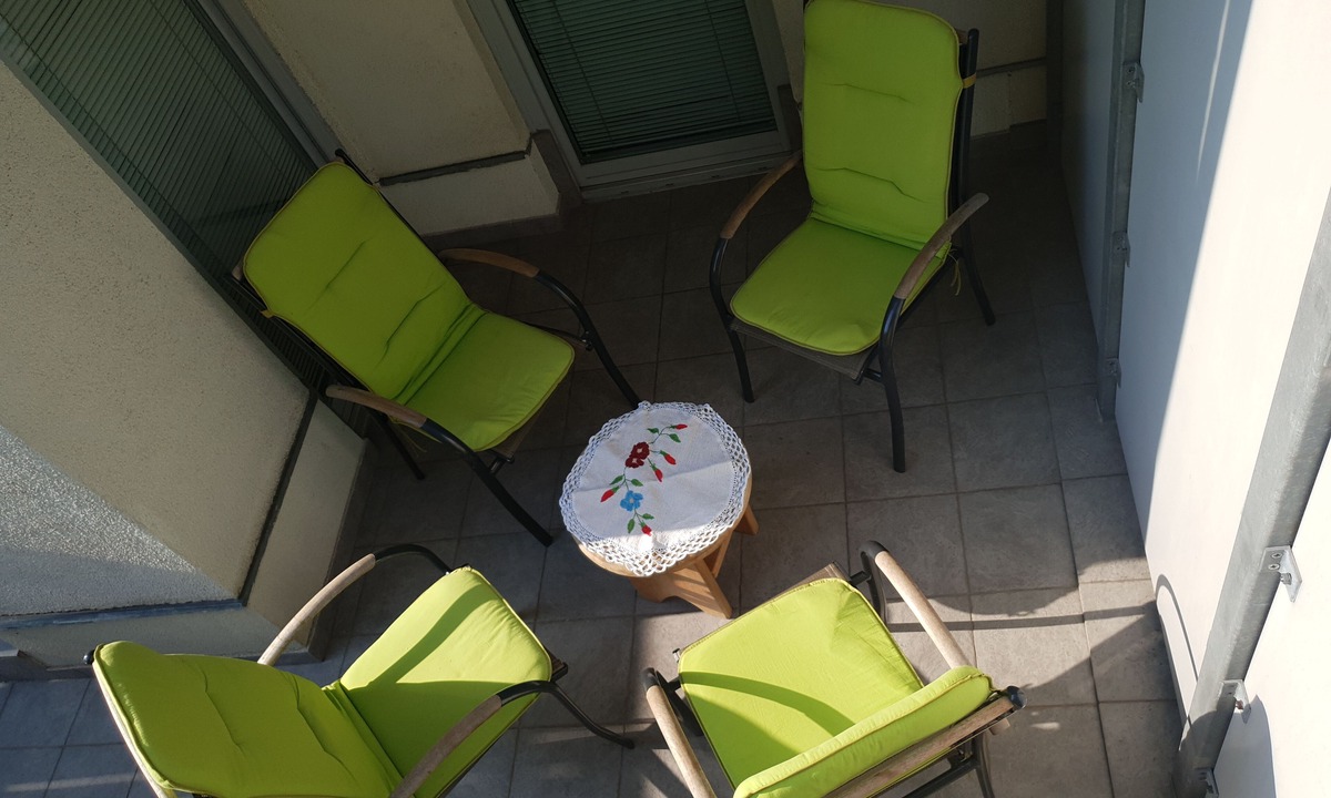 Ljubljana Apartment | Victoria Apartment + balcony, near center, easy accessible