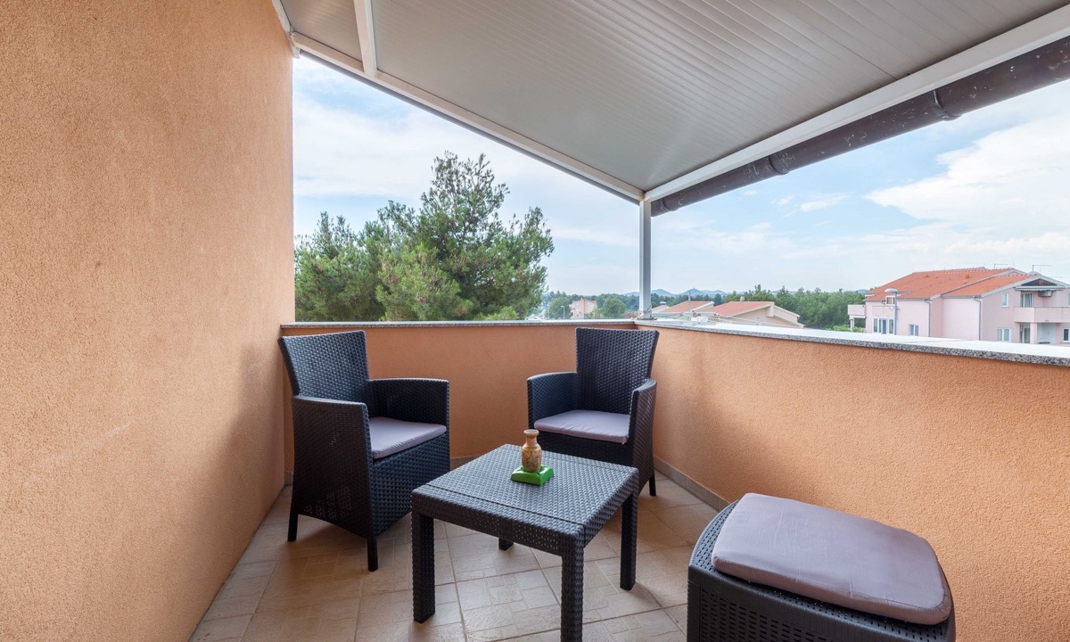 Srima Apartment | Apartments Marina 6 2+1 by Interhome
