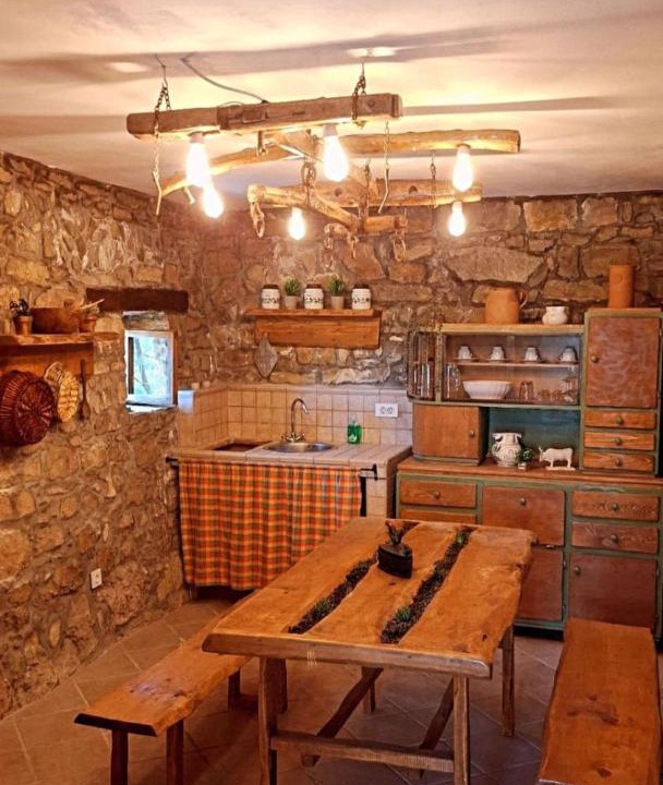 Buzet Apartment | Old house Nona Nila