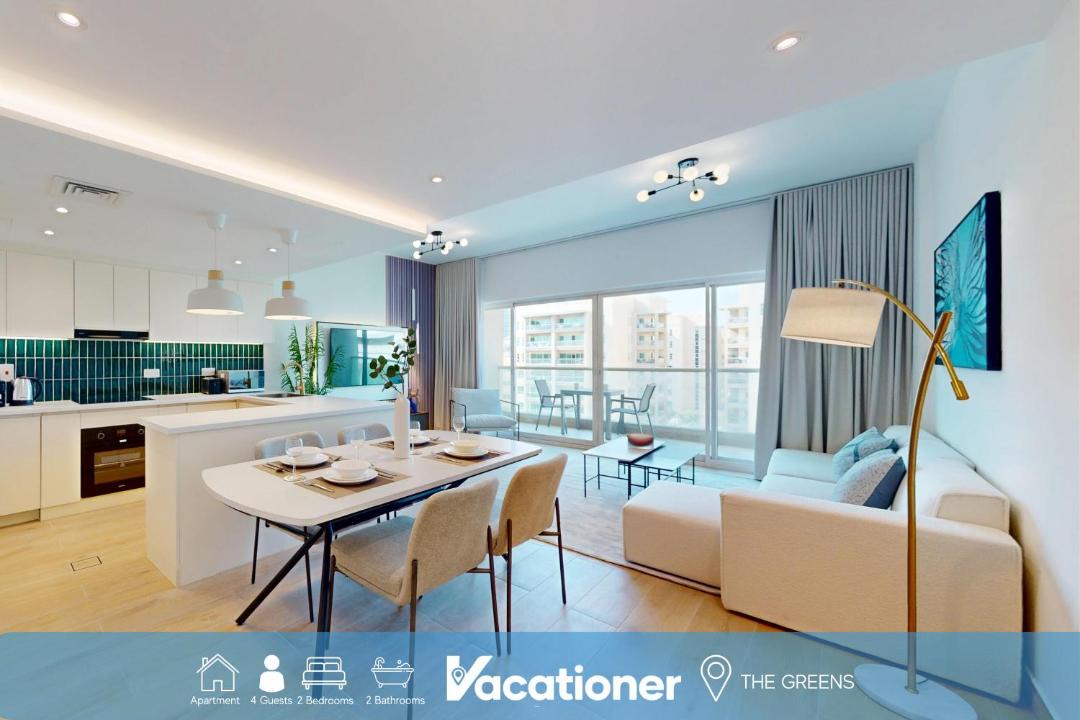 The Greens Apartment | Vacationer Holiday Homes l Upgraded Chic 2 Bed l Pool View l Free Pool, Gym Access