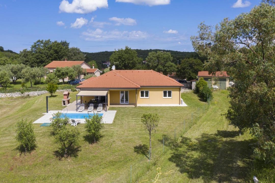 Sorici Villa | Elegant Villa with Private Pool
