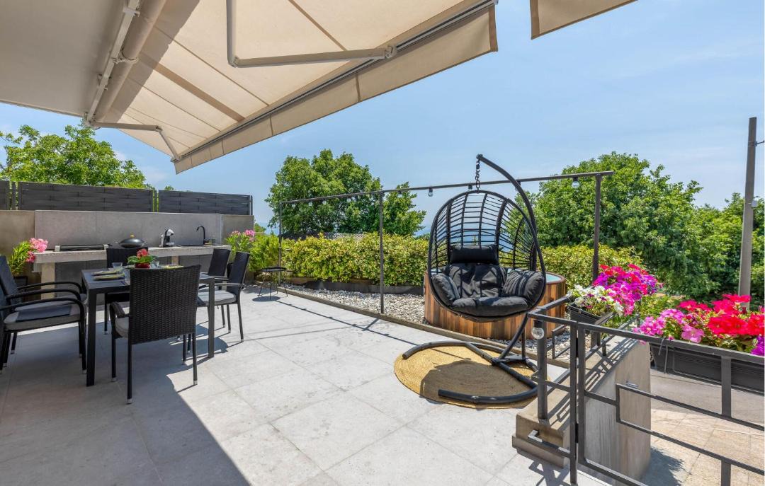 Sodici Apartment | Beautiful Home In Glavani