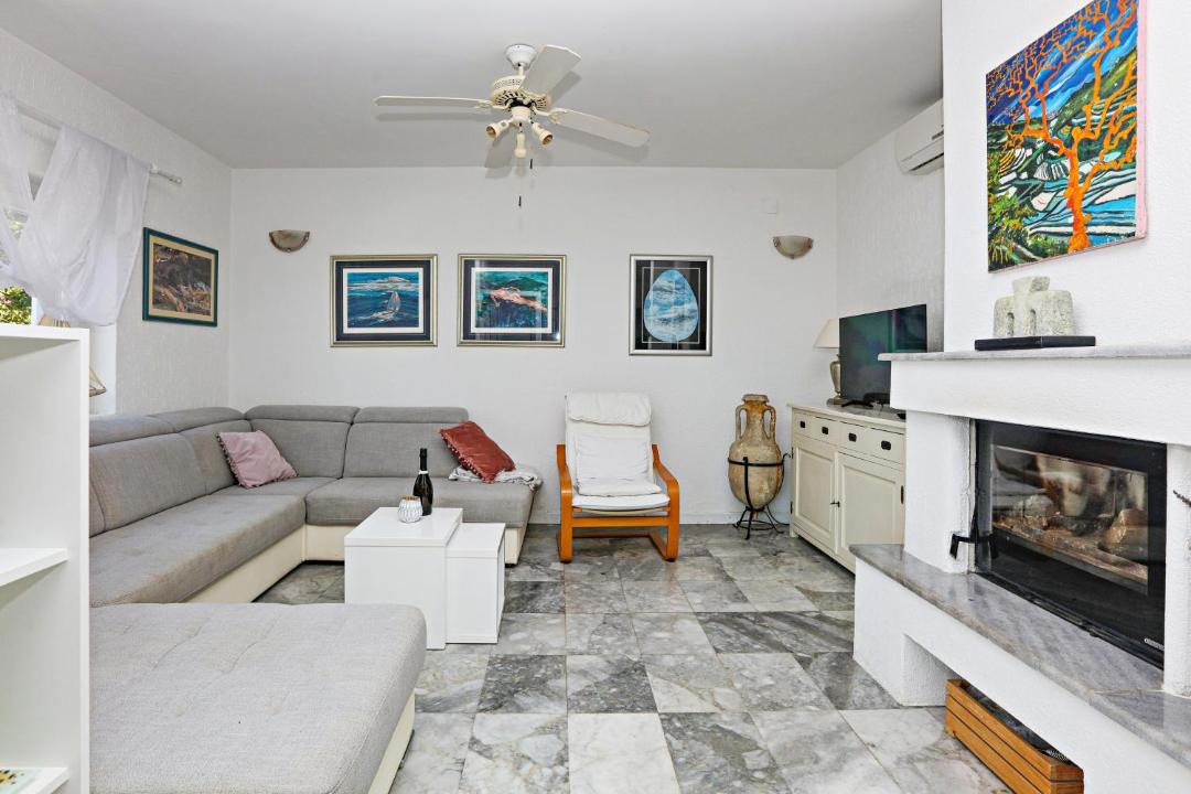 Grebastica House | Seaside family friendly house with a swimming pool Sparadici, Sibenik - 24200