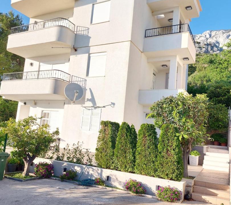 Krvavica Apartment | Charmy Apartments with Pool