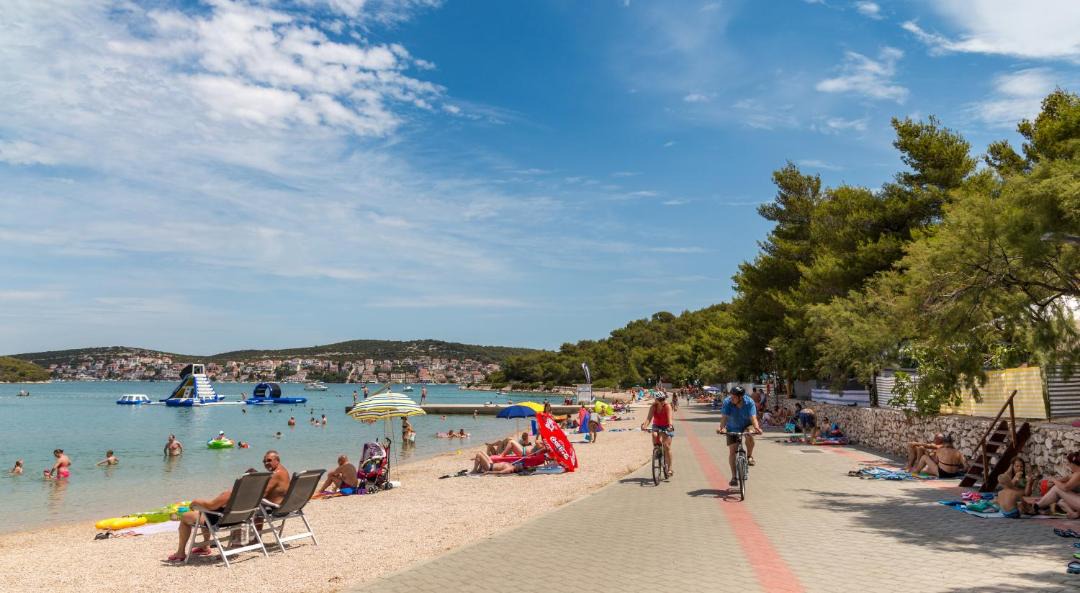Jezera Resort | Victoria Mobilehome Camping Jezera Lovišća