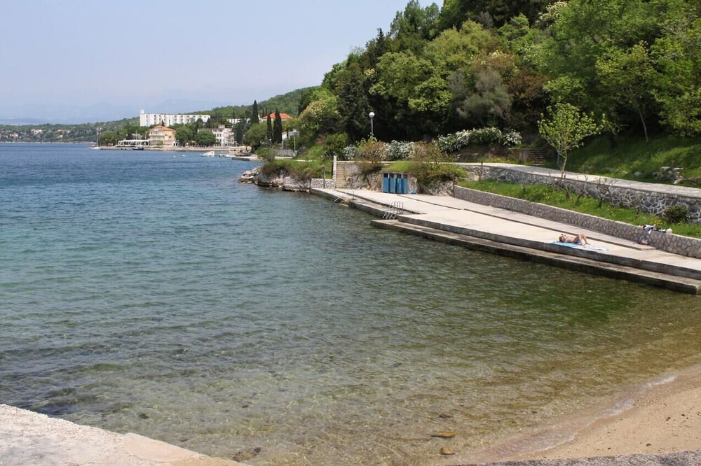 Photo of Others in Omisalj