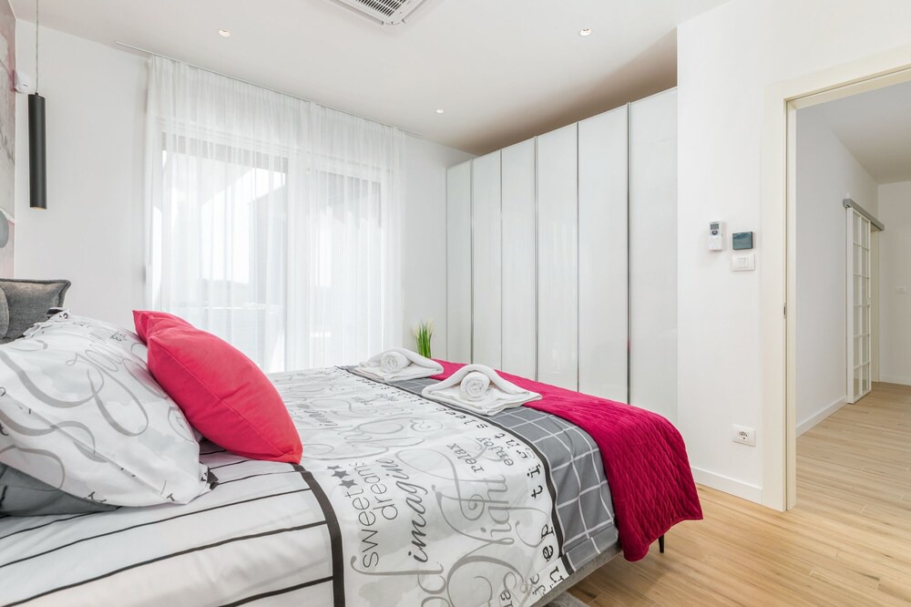 Photo of Bedroom in Sikici