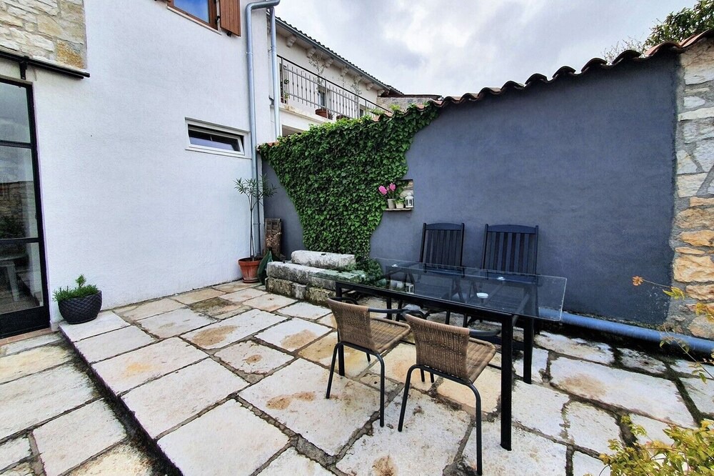 Photo of Patio Balcony in Musalez