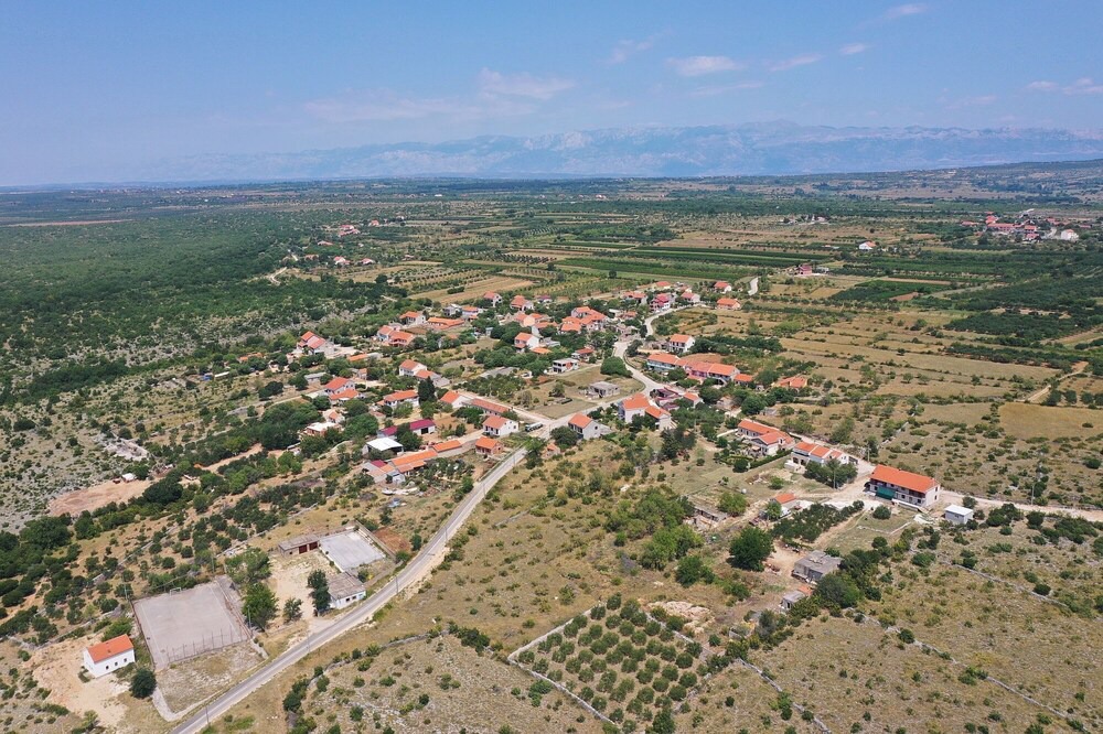Photo of Outdoor in Nadin