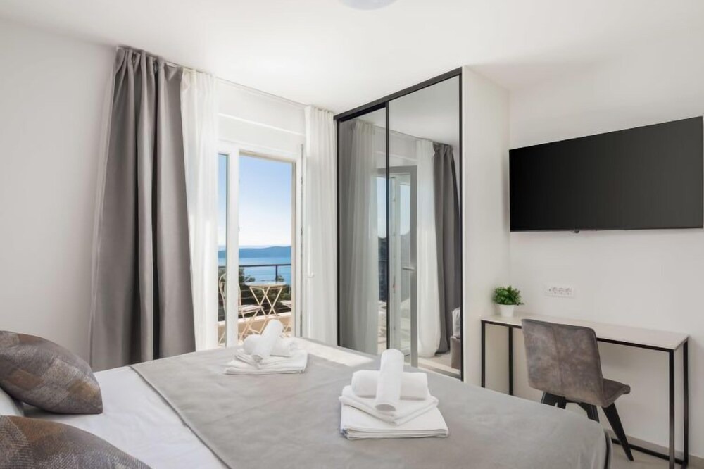 Photo of Bedroom in Brela