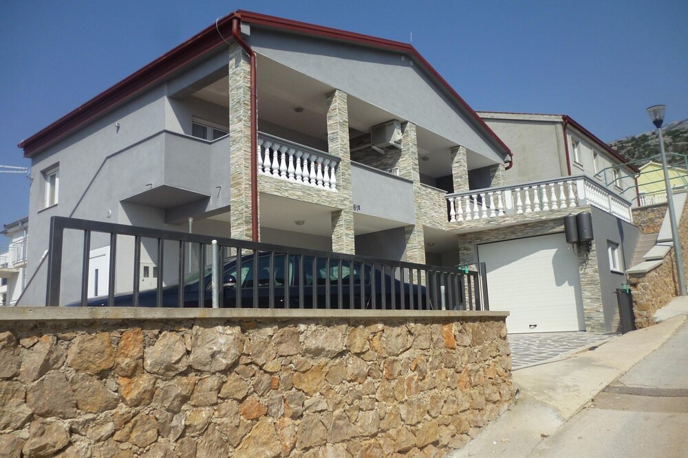 Photo of Outdoor in Seline
