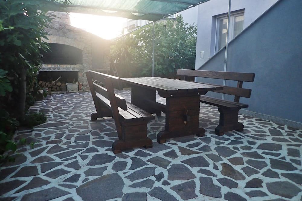 Photo of Outdoor in Seline